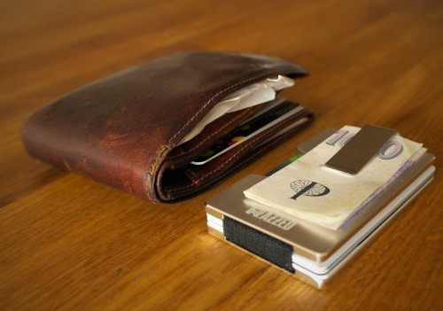 Moderní malá peněženka